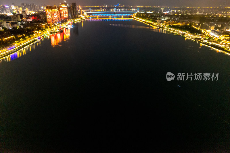 湖北襄阳汉江两岸夜景灯光航拍图