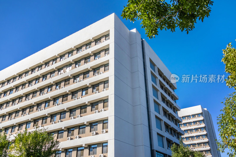 现代都市高楼建筑小区住宅楼办公楼