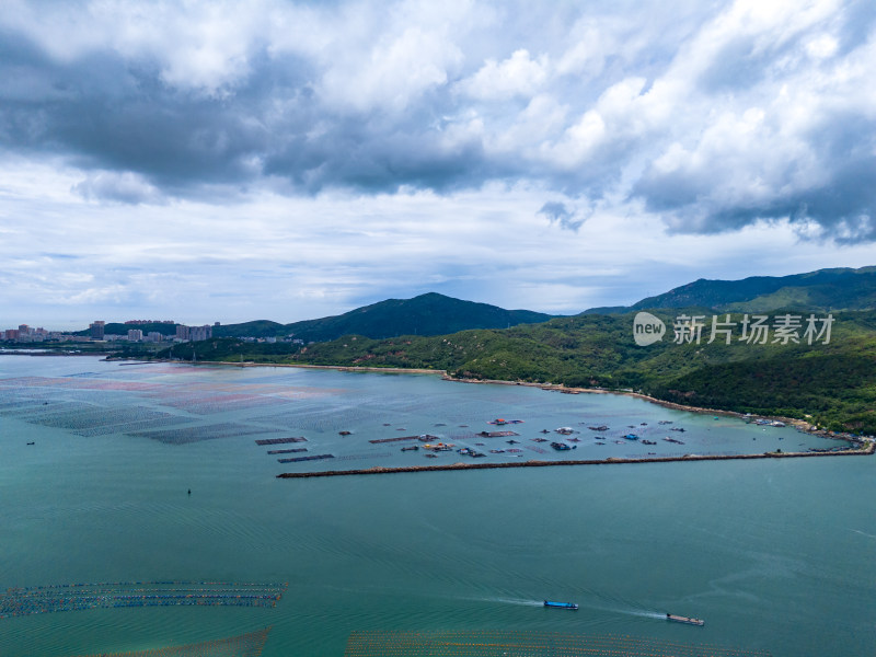 海上海鲜养殖基地航拍图