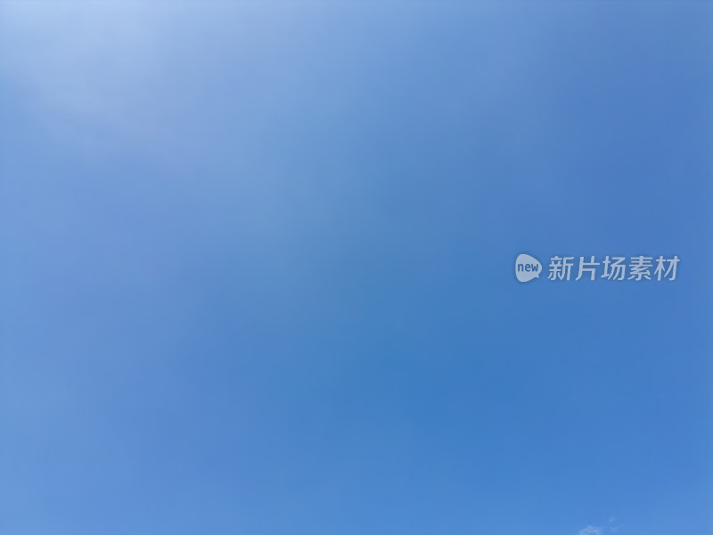 无人机高空航拍的天空