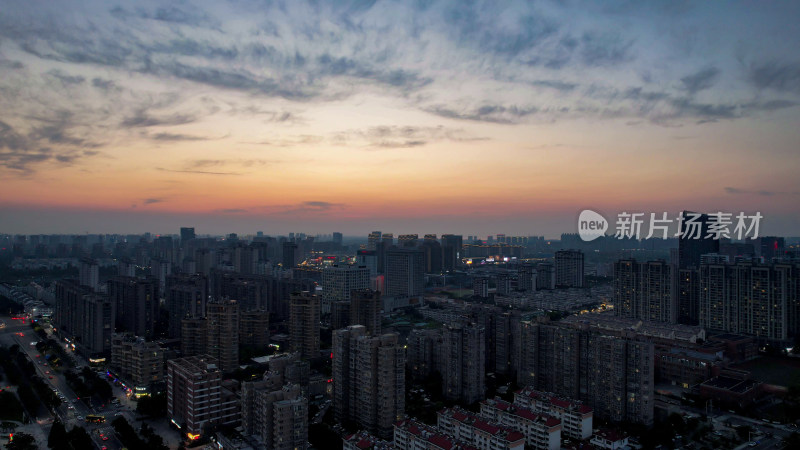 江苏宿迁城市日落晚霞夕阳西下航拍图