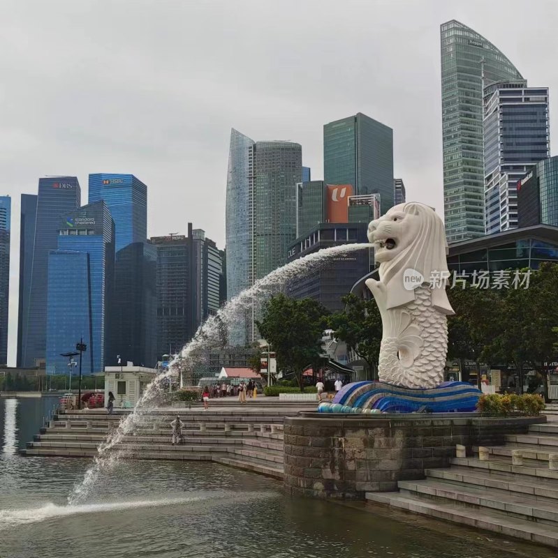 新加坡狮城地标喷水鱼尾狮像景观