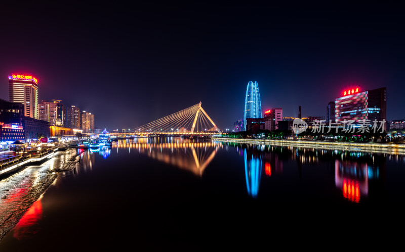 浙江宁波老外滩三江口夜景夜色城市建筑景观