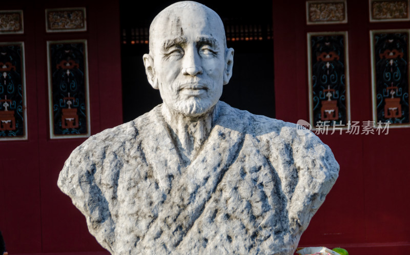 泉州开元寺的弘一法师雕塑