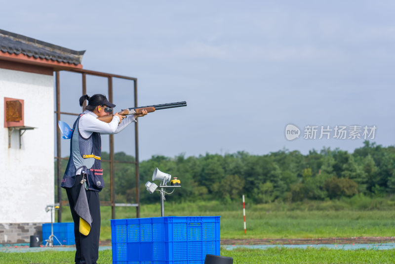 河南省第十四届运动会飞碟射击比赛现场