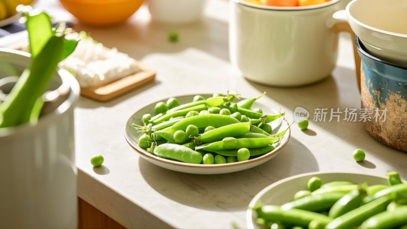 新鲜饱满的豆类蔬菜食材