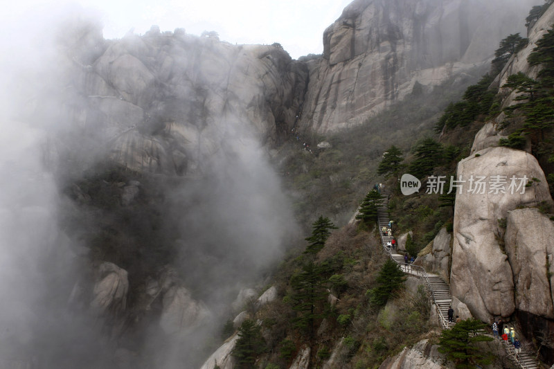 雾里黄山