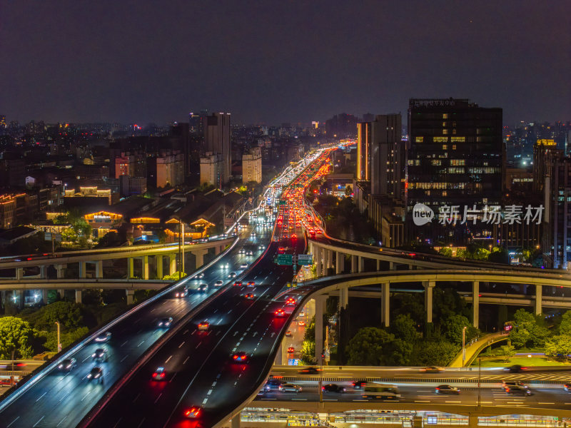 航拍上海汶水路立交桥城市晚高峰车来车往