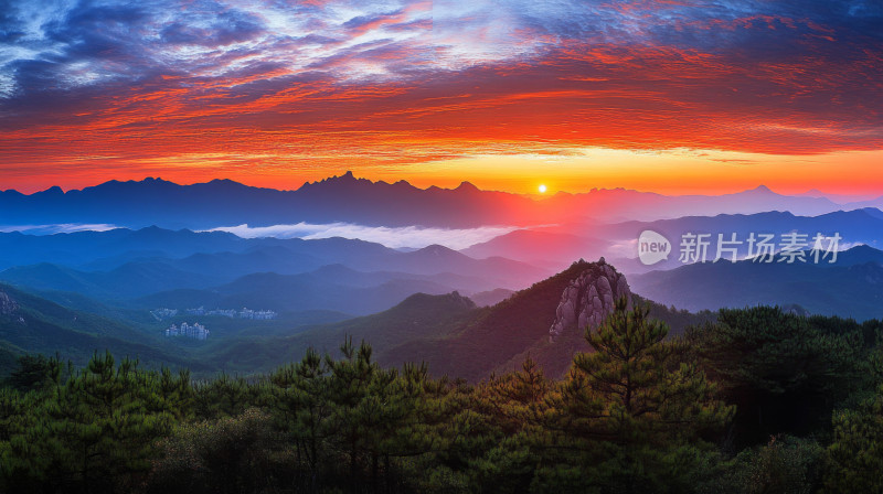 户外崇山峻岭中的壮观景色山峰森林航拍云海