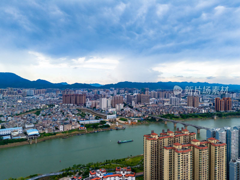 广西贵港城市大景航拍图