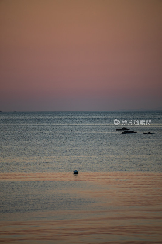 山东烟台第一海上浴场海上日出景观