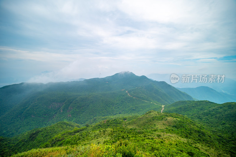 江门隆文老村风车山山顶风景