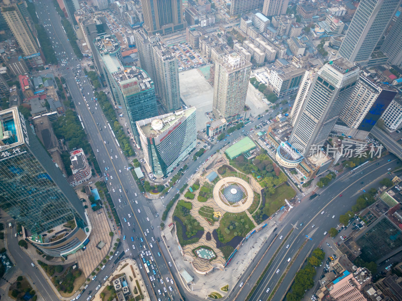 俯拍城市大道交通车辆行驶拥堵长沙