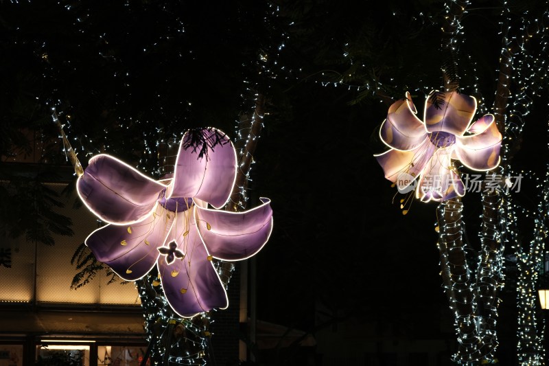 夜间街道花朵造型装饰灯