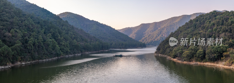 仙女湖景色全景图