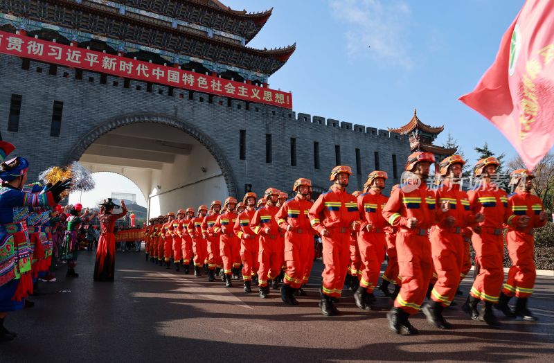 穿城跑健身活动迎接新年