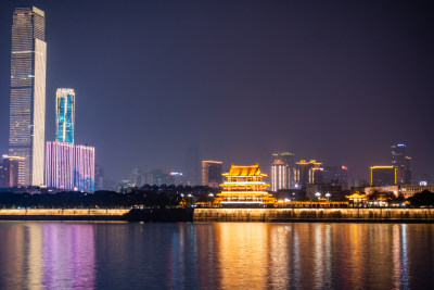 长沙市湘江夜景地标建筑灯光秀