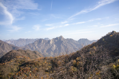 北京慕田峪秋日山脉壮阔景色