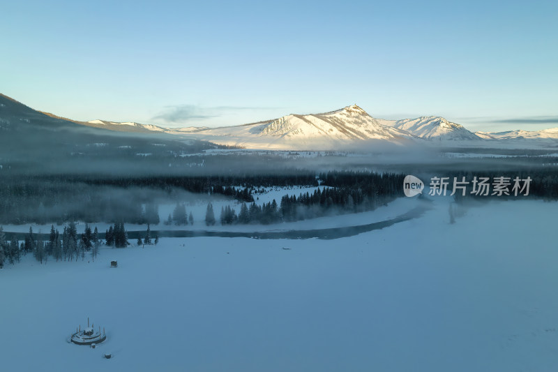 新疆北疆阿勒泰喀纳斯冬季雪景童话世界航拍