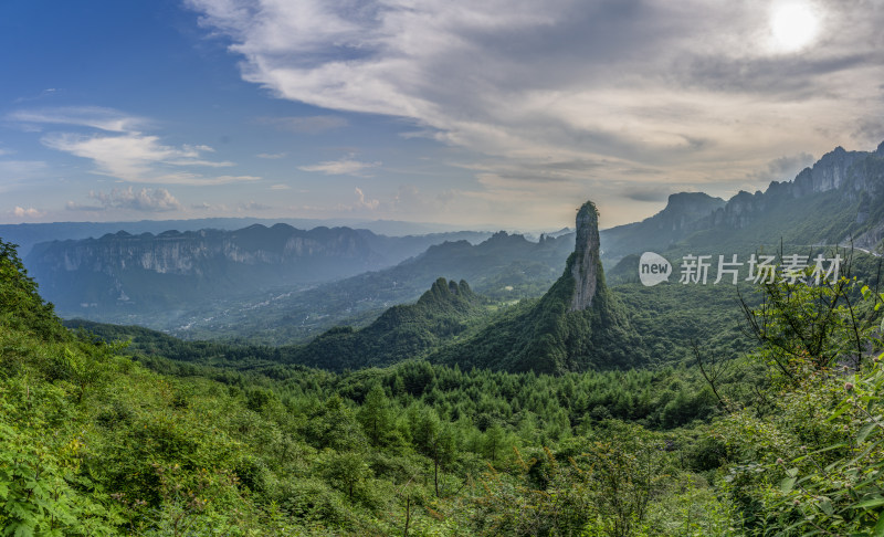 湖北恩施大峡谷旅游风景区朝天笋全景