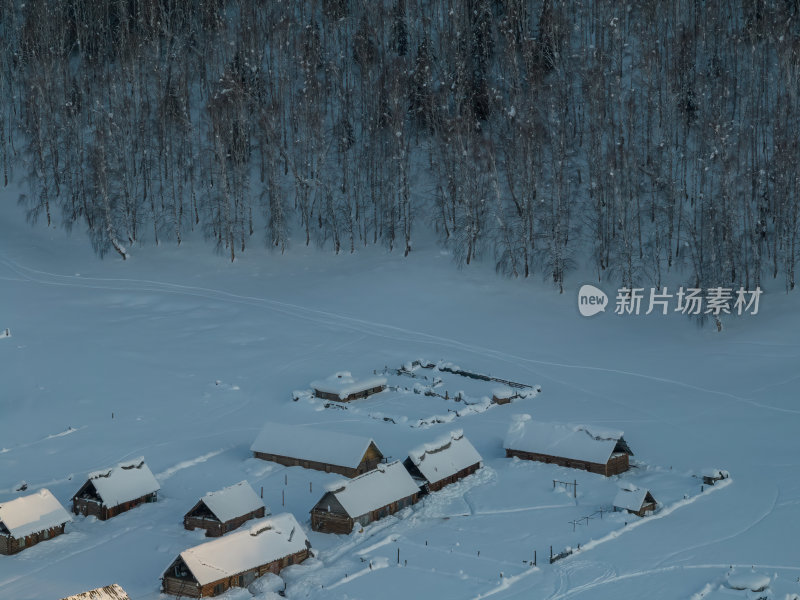 新疆北疆阿勒泰禾木冬季雪景童话世界航拍