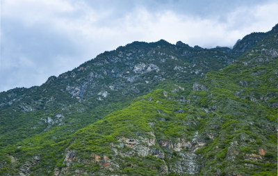 四川甘孜川藏公路318国道沿路高山自然风光