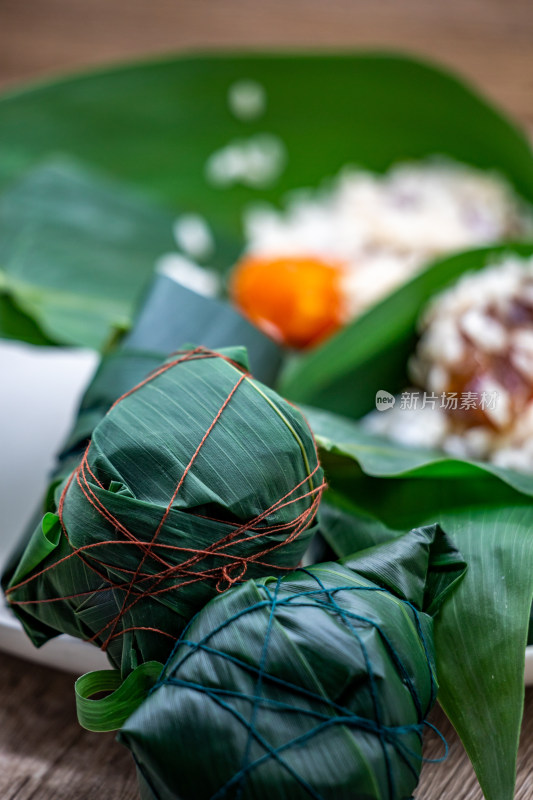 中国传统节日端午节包粽子美食