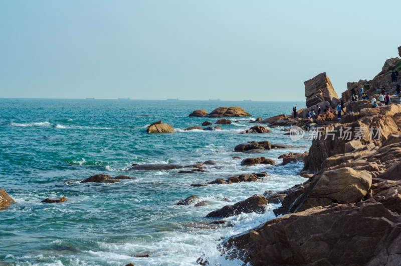 青岛燕儿岛海岸风光