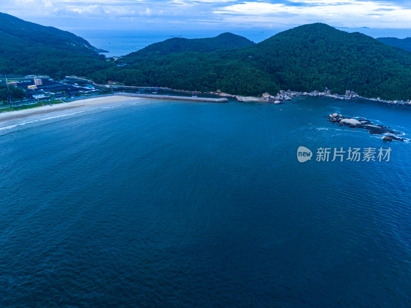 大海海洋清晨航拍图