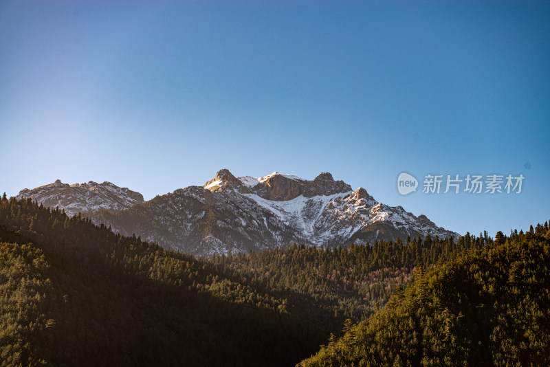 甘南州迭部县虎头山