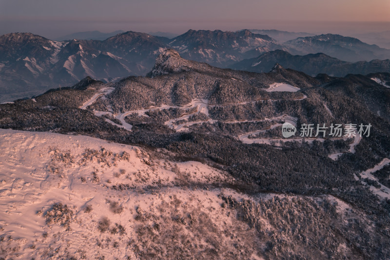 杭州临安太子尖华浪线盘山公路雪景日出航拍