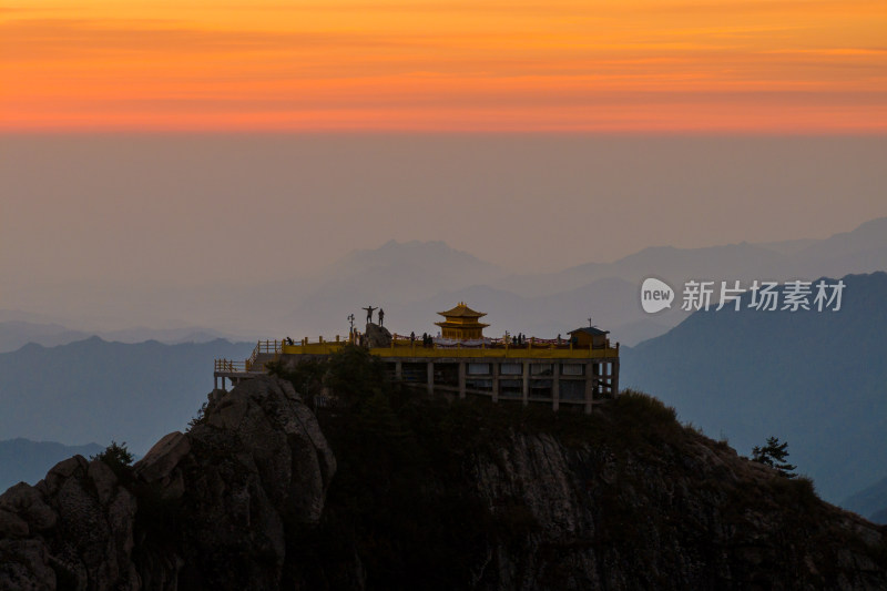 嵩县白云山玉皇顶日出