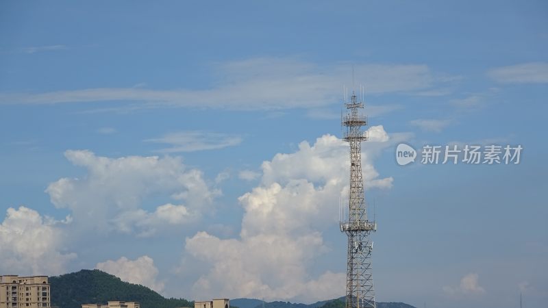 乡村电塔信号塔蓝天白云天空