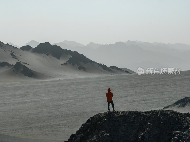 青海海西州茫崖黑独山月球基地网红高空航拍