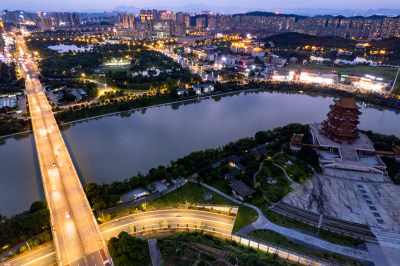 宜宾城市夜幕降临夜景灯光航拍图