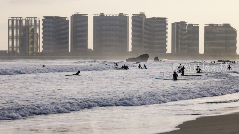海南万宁日月湾海岸线风光