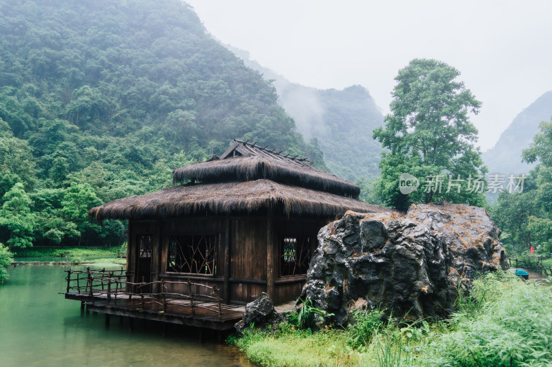 黔南荔波小七孔景区拉关瀑布