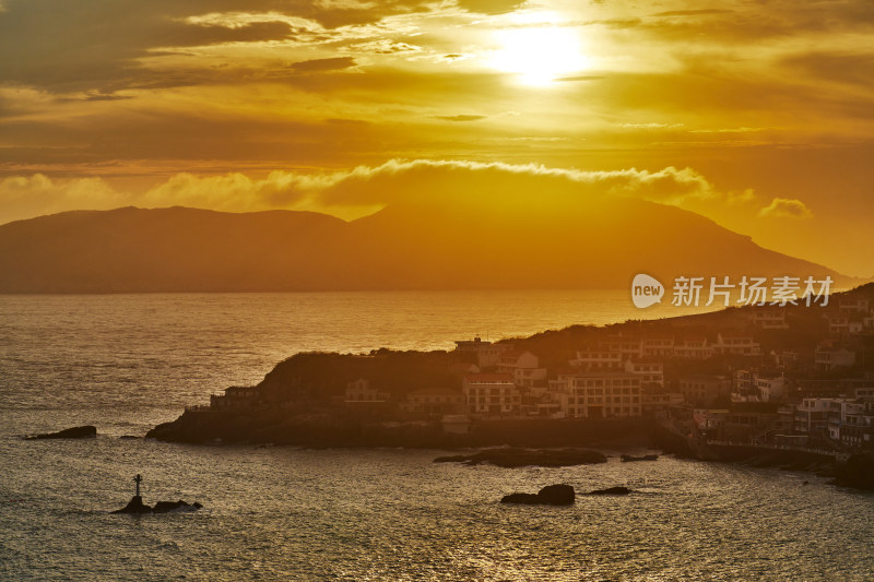 海岛的日出美景