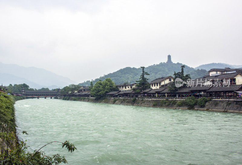 古城建筑河流