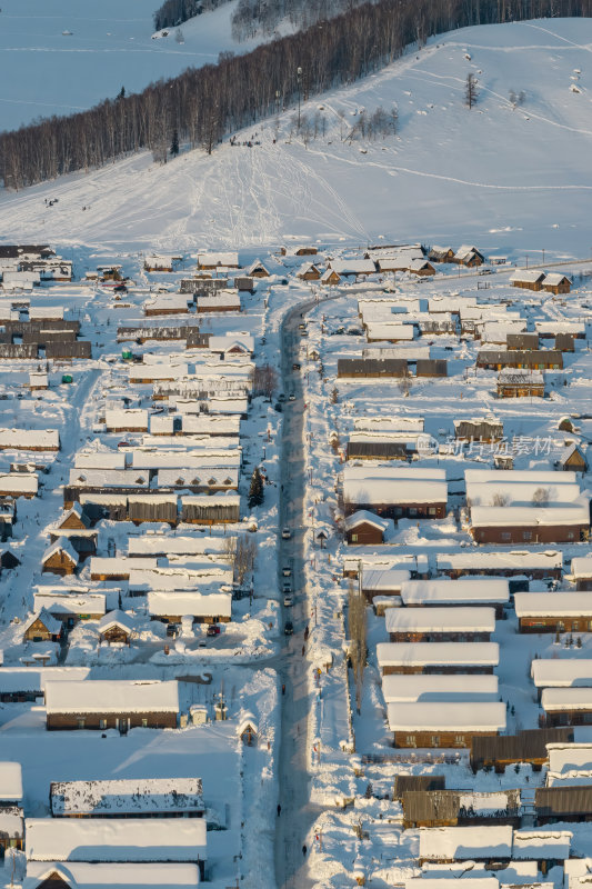 新疆北疆阿勒泰禾木冬季雪景童话世界航拍