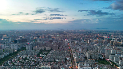 广东汕头城市夜幕降临晚霞夕阳航拍图