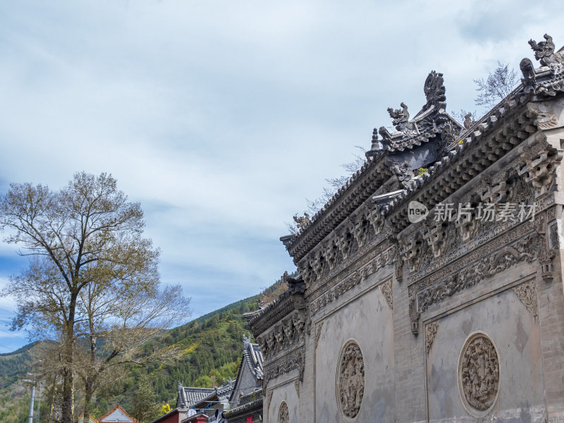 山西五台山普化寺禅院早上风景