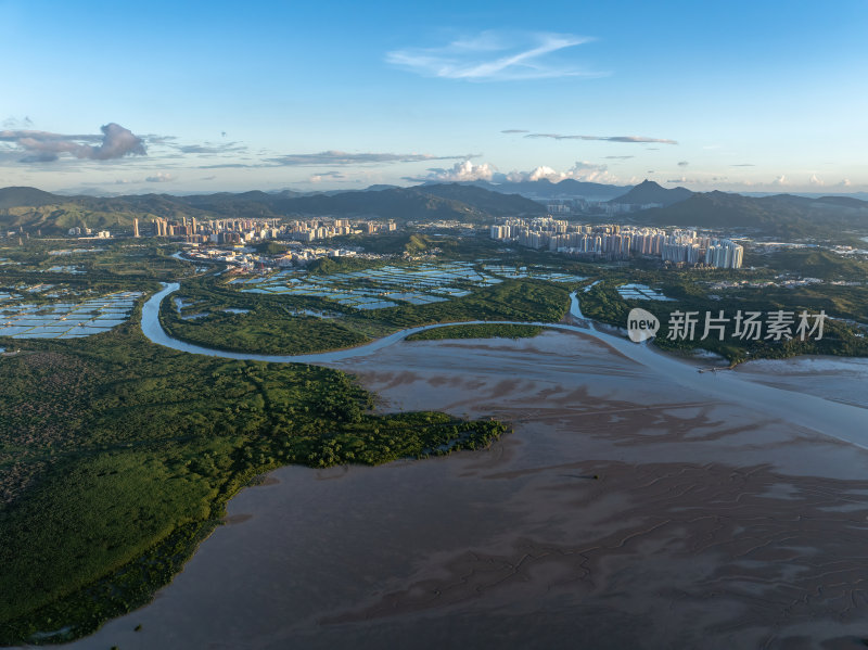 广东大湾区深圳前海湾涂滩日落城市航拍