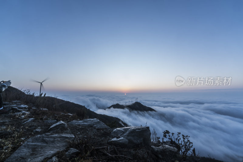 云海之上的日出美景