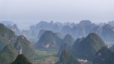 广西桂林山水水墨中国风