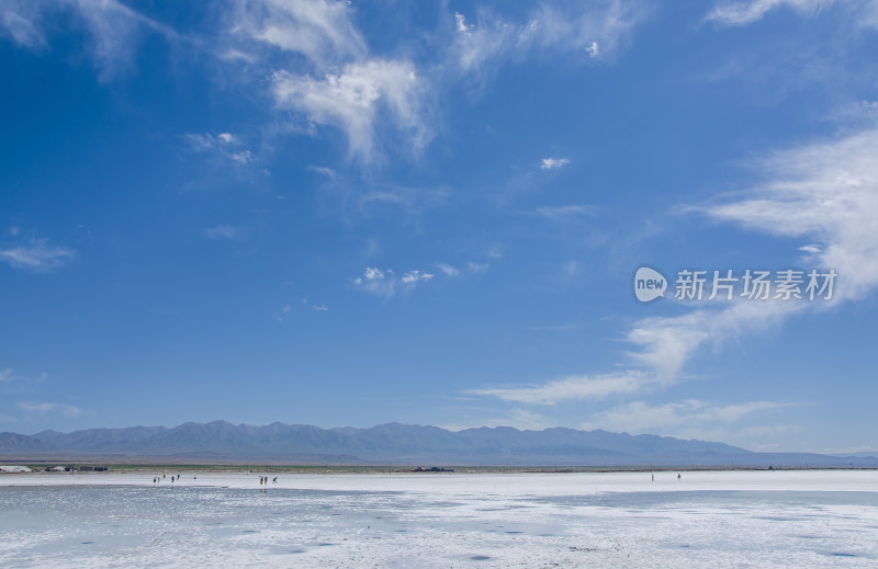 青海海西州茶卡盐湖旅游景区雪白盐湖风光