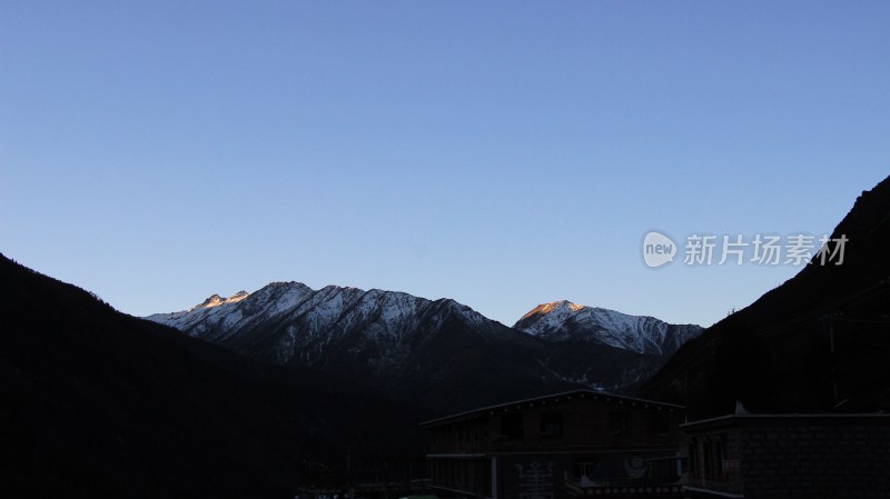 四姑娘山