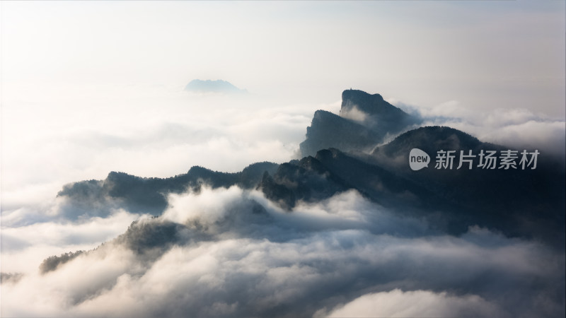 太行山余脉白云山冬季雪景冰挂雾凇实拍