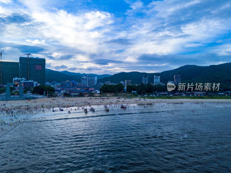 大海海洋沙滩青澳湾海岛航拍图