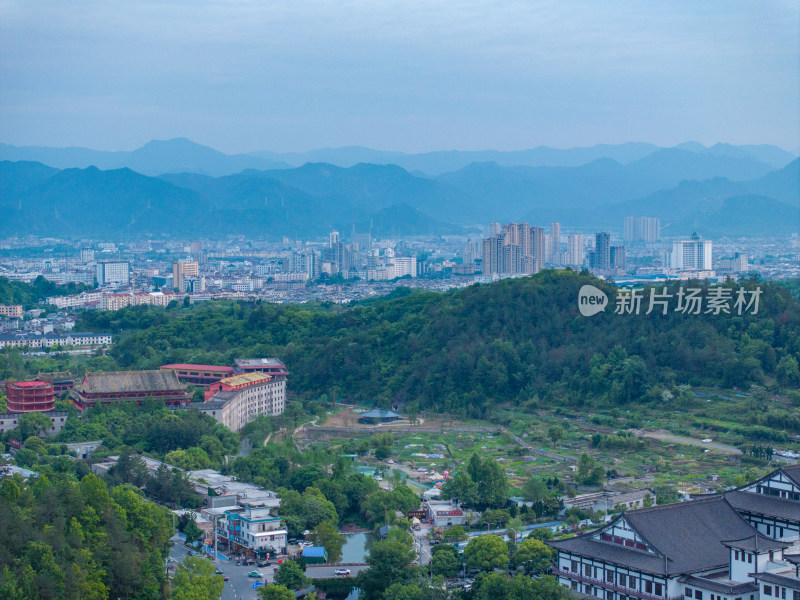 航拍浙江省台州市天台县城市风光